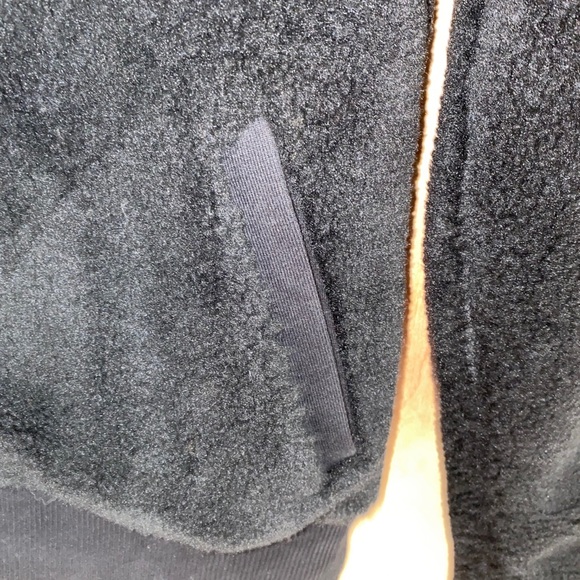 NWT Wanakome Mara Black Sherpa Hoodie - Picture 3 of 7